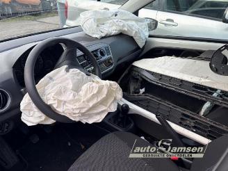 Volkswagen Up! Up! (121), Hatchback, 2011 1.0 12V 60 picture 16