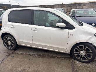 Volkswagen Up!  picture 5