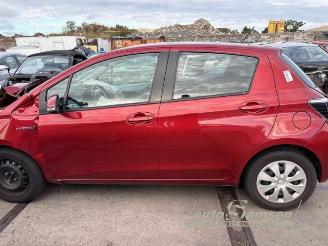 Toyota Yaris Yaris III (P13), Hatchback, 2010 / 2020 1.5 16V Hybrid picture 2