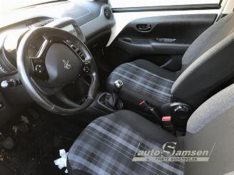 Peugeot 108 108, Hatchback, 2014 1.0 12V VVT-i picture 13