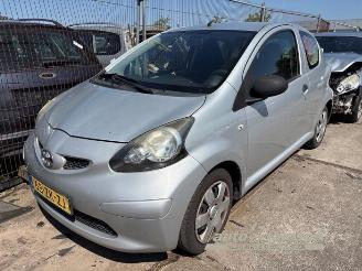 Démontage voiture Toyota Aygo Aygo (B10), Hatchback, 2005 / 2014 1.0 12V VVT-i 2008/3