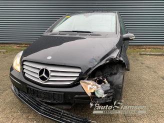 demontáž osobní automobily Mercedes B-klasse B (W245), Hatchback, 2005 / 2011 1.7 B-170 16V 2005/12
