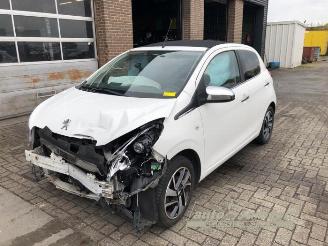Salvage car Peugeot 108 108, Hatchback, 2014 1.0 12V 2014/6