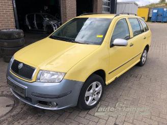 Coche siniestrado Skoda Fabia Fabia (6Y5), Combi 5-drs, 2000 / 2007 1.9 TDi 2005/1