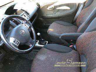 Nissan Note Note (E11), MPV, 2006 / 2013 1.6 16V picture 8