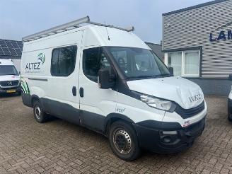 danneggiata veicoli commerciali Iveco Daily 35S18  3.0D 132KW  DC 6P L2H2  AIRCO KLIMA EURO6 2017/11