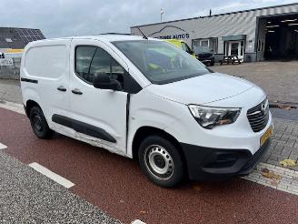 krockskadad bil bedrijf Opel Combo 1.5D 75KW  AIRCO KLIMA EURO6 SCHUIFDEUR 106.000KM 2023/6