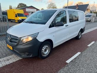 krockskadad bil bedrijf Mercedes Vito 116 CDI 120KW  LANG AIRCO KLIMA 2016/2