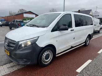 krockskadad bil auto Mercedes Vito 116 CDI 120KW LANG AUTOM. PKW BRIEF 8P  KLIMA AIRCO 2020/11