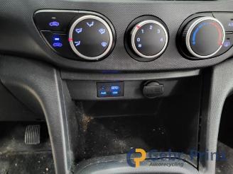 Hyundai I-10 i10 (B5), Hatchback, 2013 / 2019 1.0 12V picture 13