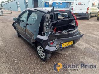 Peugeot 107 107, Hatchback, 2005 / 2014 1.0 12V picture 3