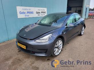 Uttjänta bilar auto Tesla Model 3 Model 3, Sedan, 2017 Long Range 72kWh 2019/11