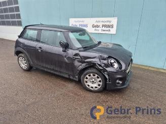 disassembly passenger cars Mini Cooper Mini (F56), Hatchback 3-drs, 2013 1.5 12V Cooper 2015/9
