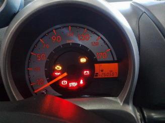 Autoverwertung Peugeot 107 107, Hatchback, 2005 / 2014 1.0 12V 2009/2