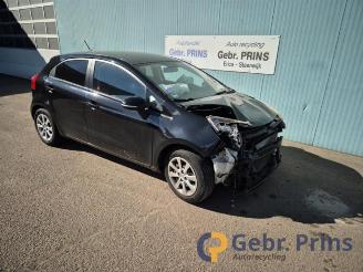 Kia Rio Rio III (UB), Hatchback, 2011 / 2017 1.2 CVVT 16V picture 2