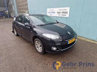 demontáž osobní automobily Renault Mégane Megane III Grandtour (KZ), Combi 5-drs, 2008 / 2016 1.5 dCi 110 2014/3