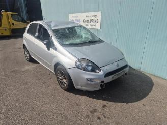 Vrakbiler auto Fiat Punto Punto III (199), Hatchback, 2012 0.9 TwinAir 2012/8