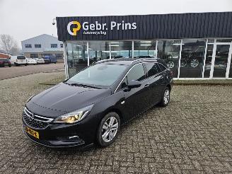 Damaged car Opel Astra 1.0 Turbo 12V Combi/o  Benzine 999cc 77kW (105pk) FWD 2018/12