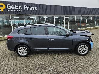 Damaged car Renault Mégane 1.2 16V TCE 115 Combi/o 4Dr Benzine 1.197cc 85kW (116pk) FWD 2015/1