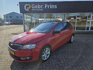 Unfallwagen Skoda Rapid 1.2 TSI Combi/o  Benzine 1.197cc 63kW (86pk) FWD 2014/7