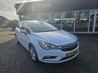 Damaged car Opel Astra 1.0 Turbo 12V Combi/o  Benzine 999cc 77kW (105pk) FWD 2016/8