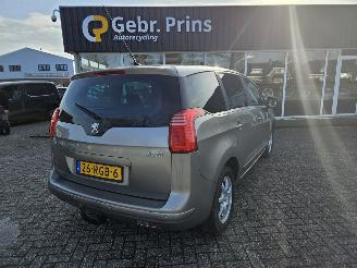 Unfallwagen Peugeot 5008 1.6 VTI 16V MPV  Benzine 1.598cc 88kW (120pk) FWD 2011/5