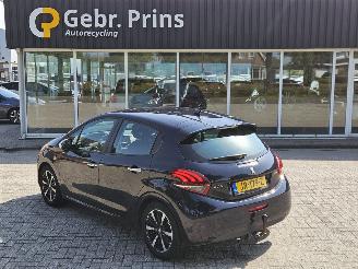  Peugeot 208 1.2 Vti 12V PureTech 82 Hatchback  Benzine 1.199cc 60kW (82pk) FWD 2016/5