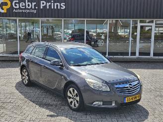 krockskadad bil auto Opel Insignia SPORTS TOURER 1.6 Turbo 16V Ecotec Combi/o  Benzine 1.598cc 132kW (179pk) FWD 2010/2
