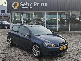 Schadeauto Volkswagen Golf 1.6 Hatchback  Benzine 1.598cc 75kW (102pk) FWD 2009/7