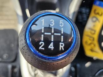 Suzuki Swift 1.2 16V Hatchback  Benzine 1.242cc 69kW (94pk) FWD picture 7