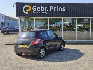 skadebil auto Suzuki Swift 1.2 16V Hatchback  Benzine 1.242cc 69kW (94pk) FWD 2011/3