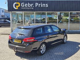 krockskadad bil auto Peugeot 308 1.6 BlueHDi 120 Combi/o 4Dr Diesel 1.560cc 88kW (120pk) FWD 2014-03/2021-06 (LCBHZ) DV6FC; BHZ 2014/10