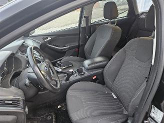 Ford Focus 1.6 TDCi ECOnetic Combi/o  Diesel 1.560cc 77kW (105pk) FWD picture 9