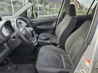 Opel Agila 1.2 16V MPV  Benzine 1.242cc 63kW (86pk) FWD picture 10