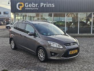 Avarii autoturisme Ford Grand C-Max 1.6 TDCi 7-PERS 16V MPV  Diesel 1.560cc 85kW (116pk) FWD 2014/7