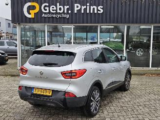 damaged passenger cars Renault Kadjar 1.2 Energy TCE 130 SUV  Benzine 1.197cc 96kW (131pk) FWD 2016/12