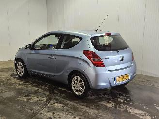 uszkodzony samochody osobowe Hyundai I-20 ROLSTOEL/AANGEPAST 1.4i 16V Hatchback  Benzine 1.396cc 74kW (101pk) FWD 2012/1
