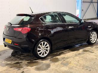 Schadeauto Alfa Romeo Giulietta 1.4 TB 16V MultiAir Hatchback  Benzine 1.368cc 125kW (170pk) FWD 2010/11