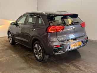 Voiture accidenté Kia e-Niro E-Niro 64 kWh SUV  Elektrisch  150kW (204pk) FWD 2020/11