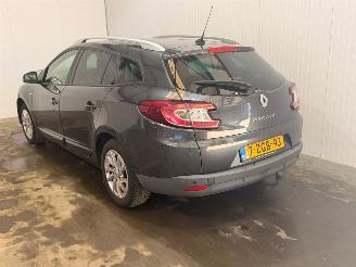 krockskadad bil auto Renault Mégane 1.2 16V TCE 115 Combi/o 4Dr Benzine 1.197cc 85kW (116pk) FWD 2015/1