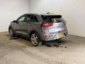 skadebil auto Kia  1.6 GDi PHEV DynamicLine 2018/5