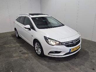  Opel Astra SPORTS TOURER+ 1.6 CDTI 110 16V Combi/o  Diesel 1.598cc 81kW (110pk) FWD 2017/8