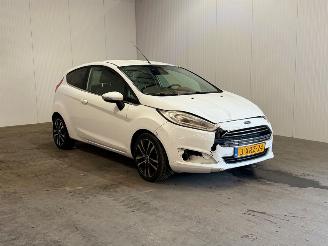 krockskadad bil auto Ford Fiesta 1.6 TDCi Lease Titanium 2014/10