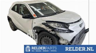 Vrakbiler auto Toyota Aygo Aygo X, Hatchback, 2022 1.0 12V VVT-i 2024/6