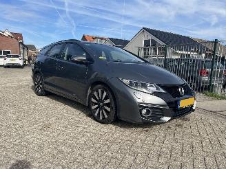 skadebil auto Honda Civic TOURER 1.6D Elegance Business 1stOWNER 2015/8