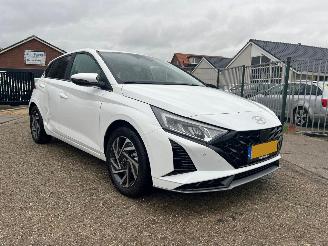Schadeauto Hyundai I-20 1.0 T-GDI PREMIUM  NEW CAR 18 km ! 5 DAYS OLD ! 2025/10