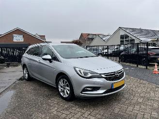 krockskadad bil auto Opel Astra 1.4 INNOVATION SPORTS TOURER+ 2018/3
