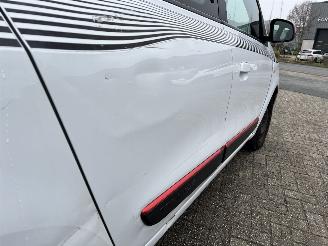 Renault Twingo 1.0 SCe Collection picture 18