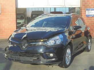 Auto incidentate Renault Clio Grand Tour Limited 66kw, Airco, Cruise, Navi 2018/12