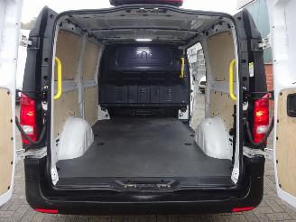 Mercedes Vito 110 CDI Functional Lang, Airco, Cruise, Lane assist, PDC, Camera picture 19